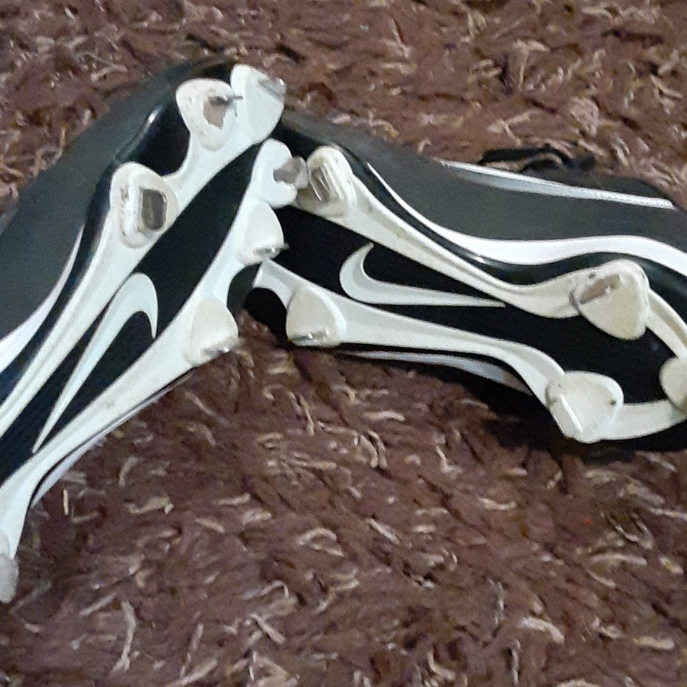 Baseball shoes - Picture 2 of 4